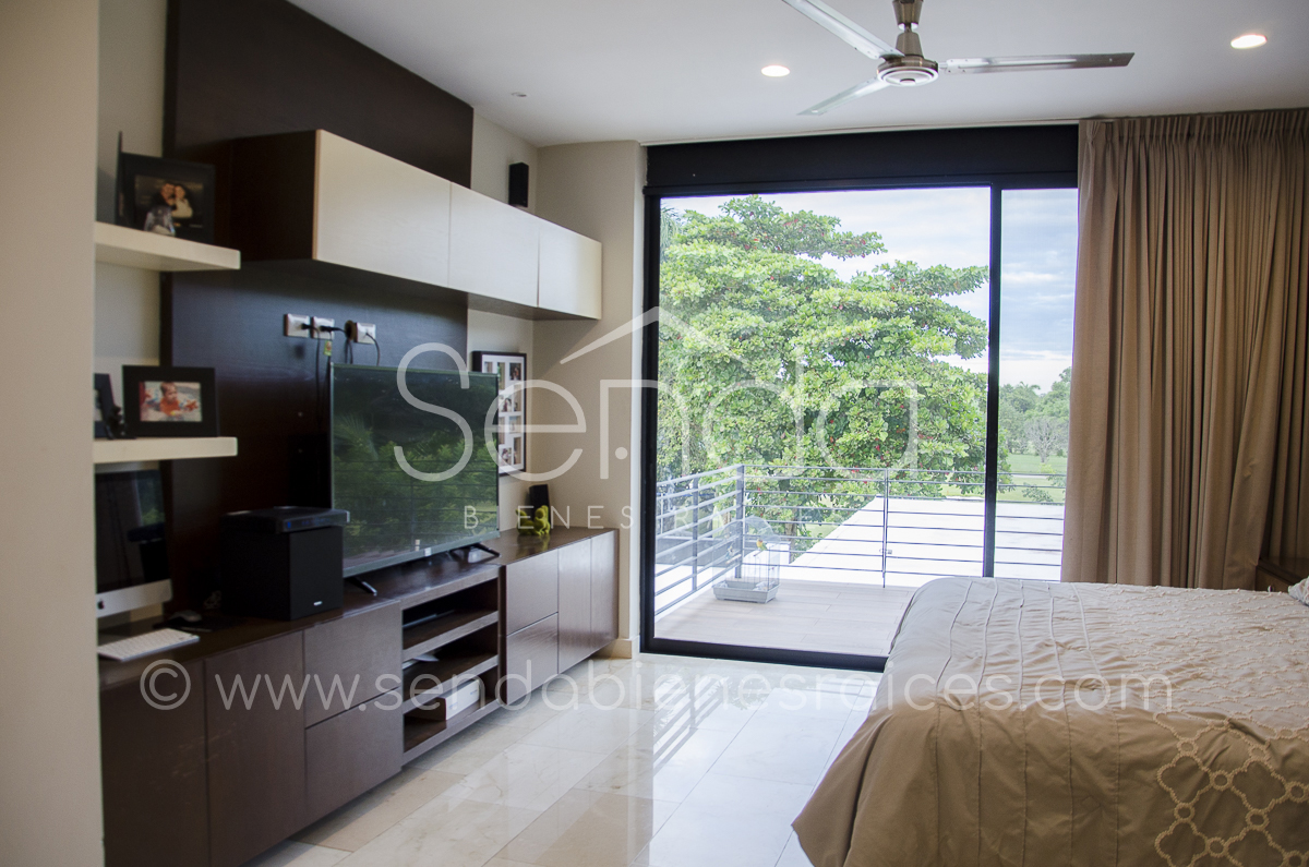 2019-12-04_00_01_30_19KG-38 Casa en venta en La Ceiba -32.jpg